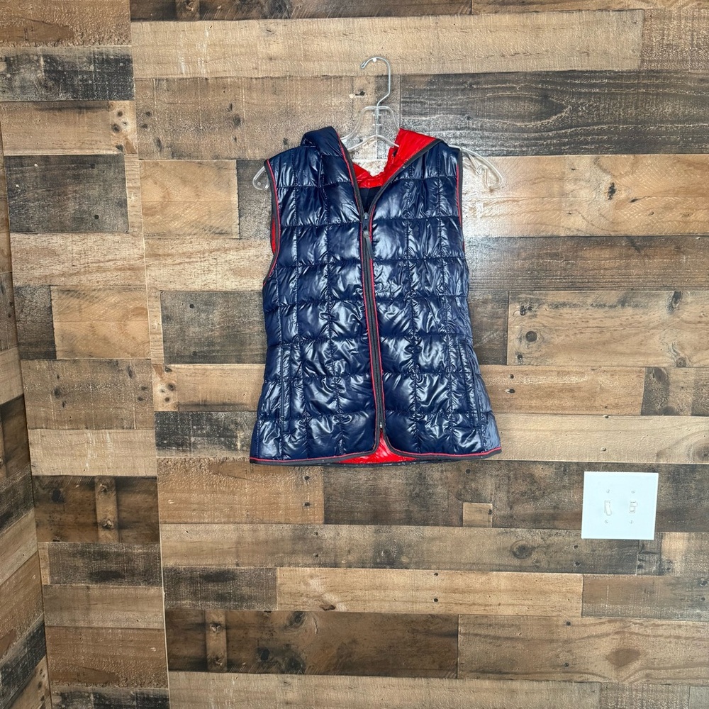 Sperry Navy and Red Puffer Vest